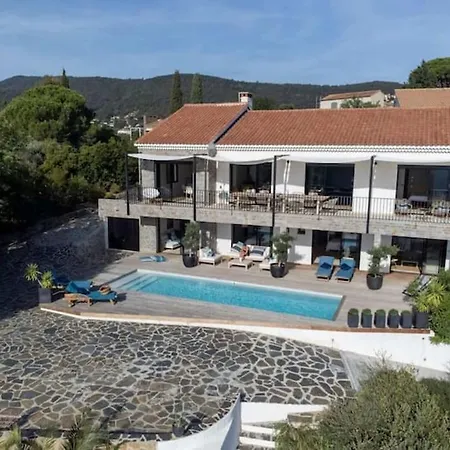 Villa 4 Etoiles Vue Mer Piscine *